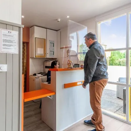 Premiere Classe Rennes Ouest -
